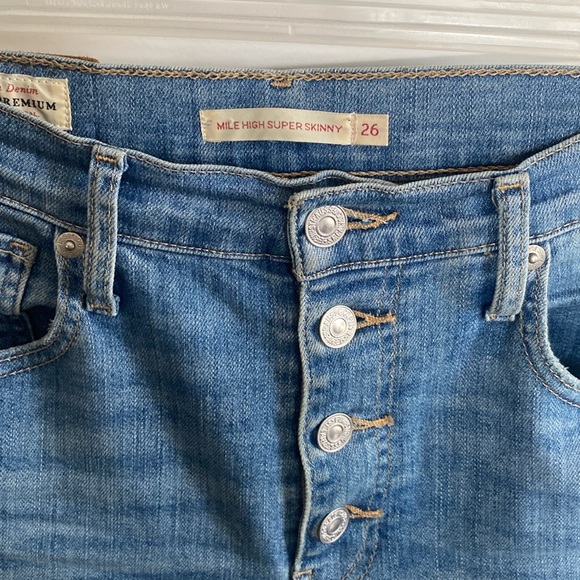 Levi’s Mile High Skinny Distressed Button Fly Classic Jeans Women’s Size 26 - Picture 4 of 11